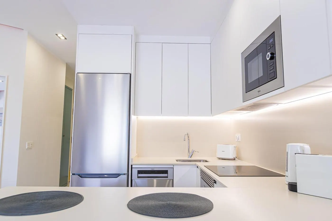 Apartment In Beachfront Complex In El Duque Area, Costa Adeje Costa Adeje