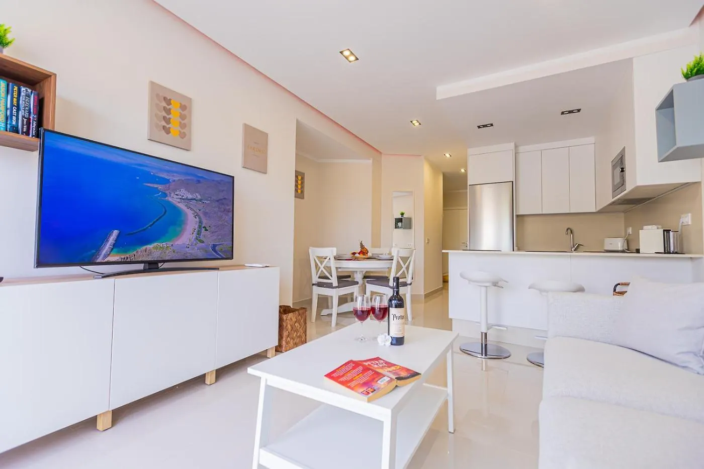 Apartment In Beachfront Complex In El Duque Area, Costa Adeje Costa Adeje (Tenerife)