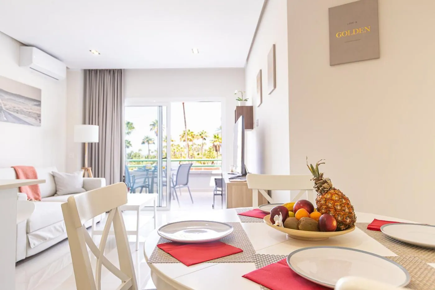 Apartment In Beachfront Complex In El Duque Area, Costa Adeje