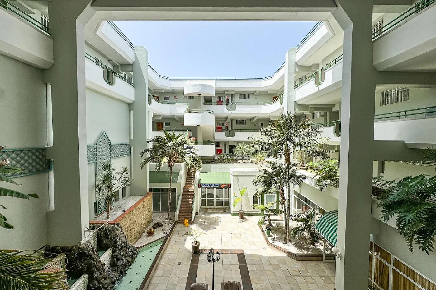Apartment In Beachfront Complex In El Duque Area, Costa Adeje 0*, Costa Adeje (Tenerife) Spain