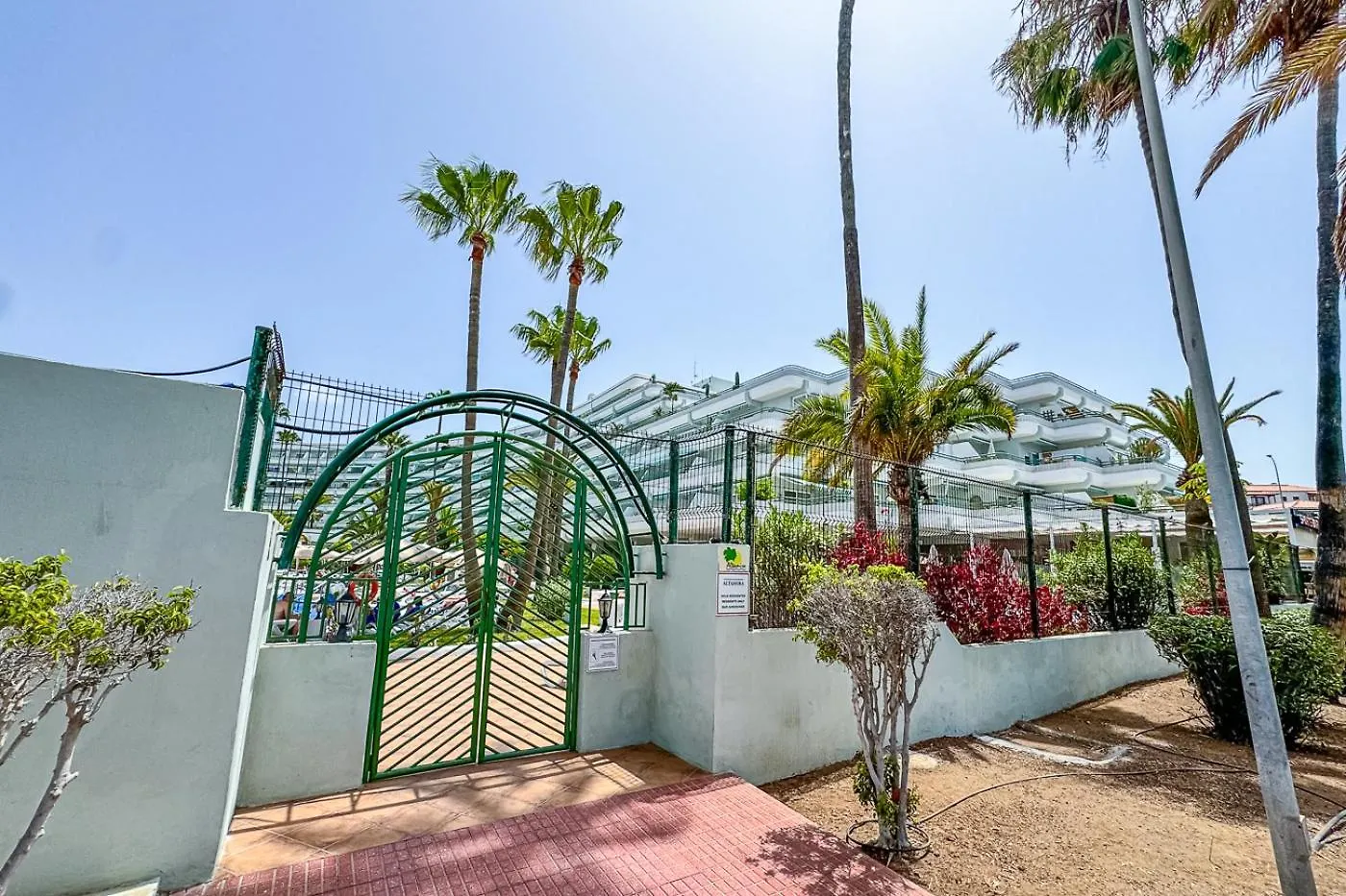 Apartment In Beachfront Complex In El Duque Area, Costa Adeje  Costa Adeje (Tenerife)